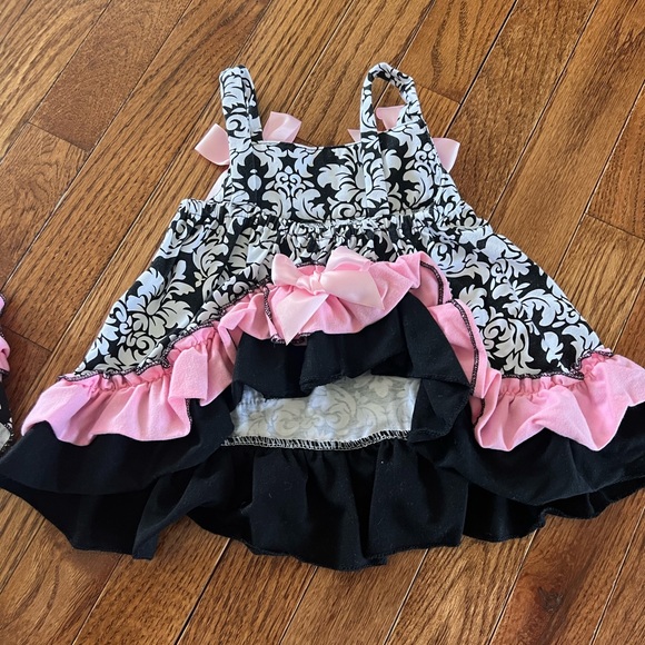 Baby Girl’s size small 2 piece set - Picture 5 of 6
